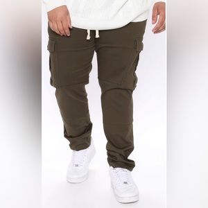 NWT Nova Men Kyle Cargo Olive Green Pants Size 32